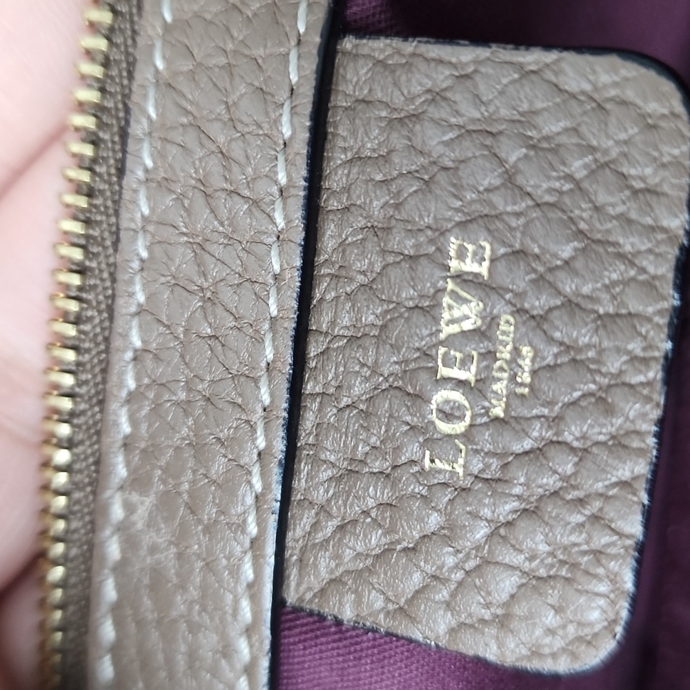 Loewe May 36 Leather Ostrich Large Satchel Handle Bag - Picture 13 of 16